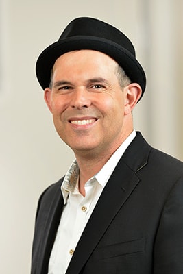 Steven Holmes